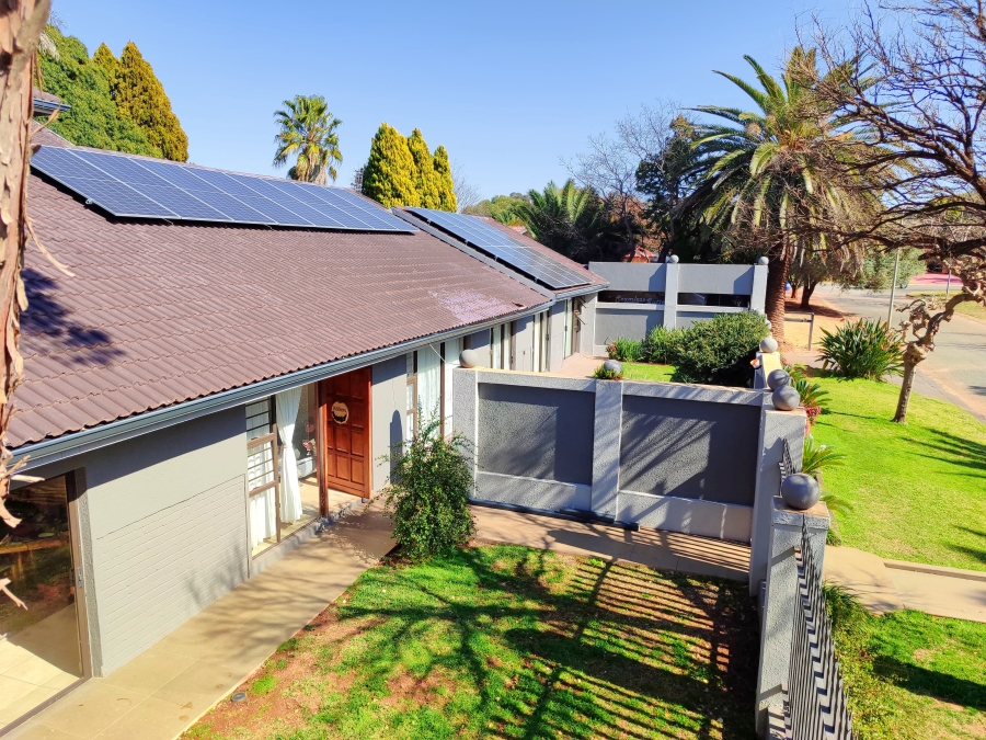 6 Bedroom Property for Sale in Doringkruin North West